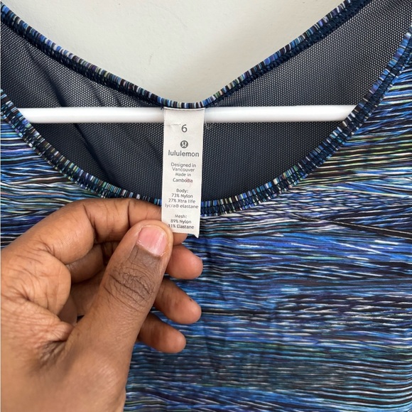 Lululemon Women Sculpt Tank II Interconnect Blue Multi Print Sleeveless Top 6 - Picture 4 of 5